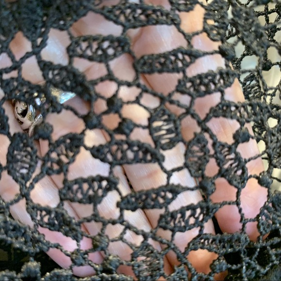 Worthington Black Lace Top‎ Bell Sleeves M - Picture 4 of 9